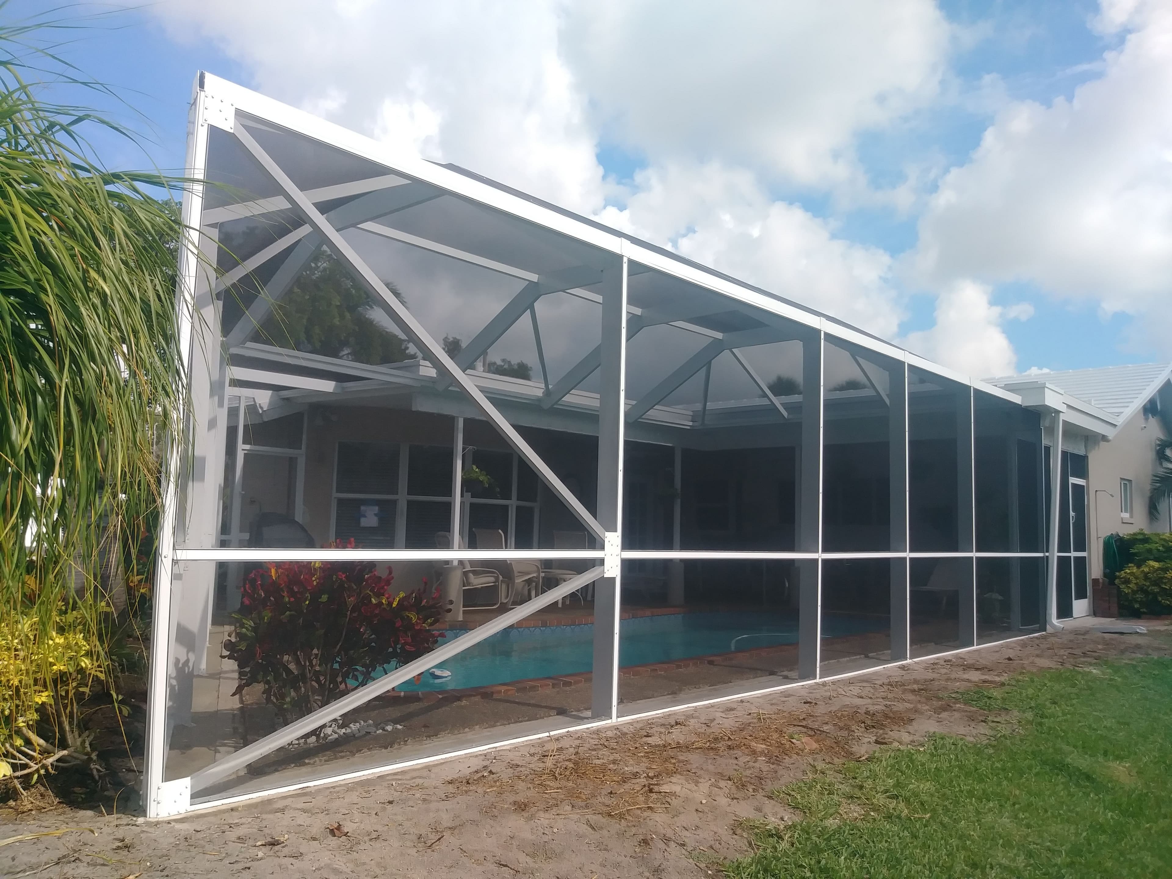 Oakland Park Traditional Mansard Enclosure - Image 1